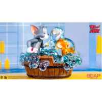 Tom and Jerry - Bath Time Statue